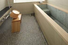 Gion Ryokan Karaku