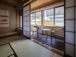 Gion Ryokan Karaku