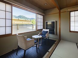 Gion Ryokan Karaku