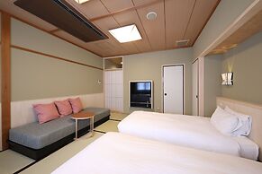 Gion Ryokan Karaku