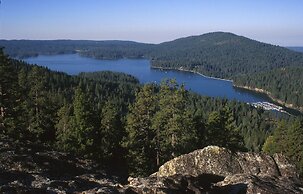 Elliott House Boutique Inn