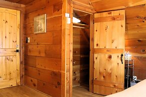 Elliott House Boutique Inn