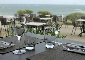 Logis Hôtel & Restaurant Les Mouettes - Larmor Plage, proche de Lorien