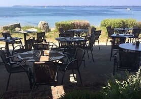 Logis Hôtel & Restaurant Les Mouettes - Larmor Plage, proche de Lorien