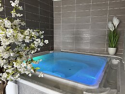 Calme des Pins Hôtel Piscine & Spa