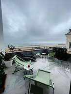 Le Beau Rivage