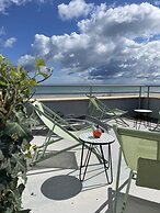Le Beau Rivage