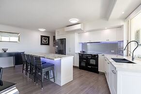 Mariners North Holiday Apartments
