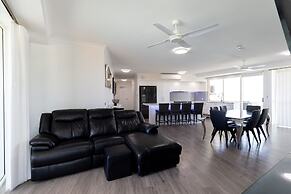 Mariners North Holiday Apartments