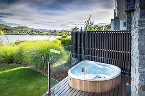 Hilton Queenstown Resort & Spa