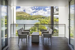 Hilton Queenstown Resort & Spa