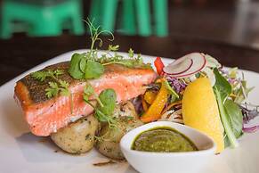 Hilton Queenstown Resort & Spa