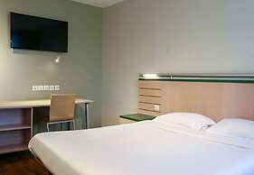 B&B HOTEL Aubagne Gémenos