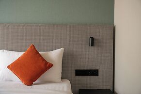 Escala Hotel & Suites