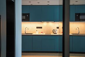 Escala Hotel & Suites