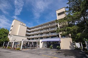 The Barefoot Mailman