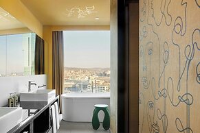 Renaissance Zürich Tower Hotel