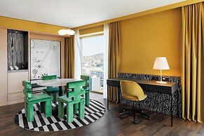 Renaissance Zürich Tower Hotel