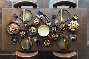 Renaissance Zürich Tower Hotel