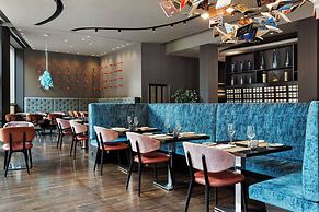 Renaissance Zürich Tower Hotel