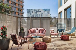 Renaissance Zürich Tower Hotel