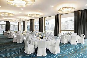 Renaissance Zürich Tower Hotel