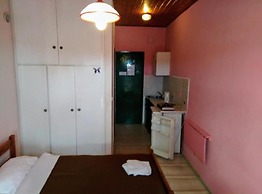 Comfy Hostel Studios