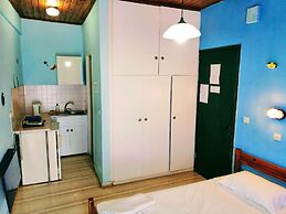 Comfy Hostel Studios