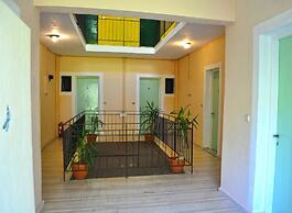 Comfy Hostel Studios