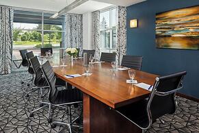Delta Hotels by Marriott Milwaukee Northwest