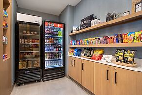 Holiday Inn Express Hotel & Suites Terre Haute by IHG