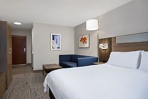 Holiday Inn Express Hotel & Suites Terre Haute by IHG