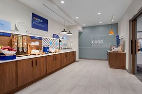 Holiday Inn Express Hotel & Suites Terre Haute by IHG