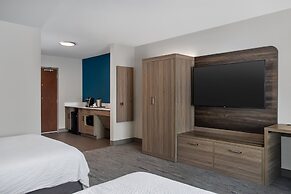 Holiday Inn Express Hotel & Suites Terre Haute by IHG
