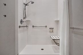 Holiday Inn Express Hotel & Suites Terre Haute by IHG