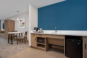 Holiday Inn Express Hotel & Suites Terre Haute by IHG