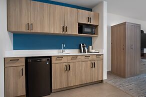 Holiday Inn Express Hotel & Suites Terre Haute by IHG