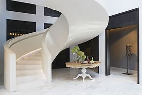 Queen Victoria Hotel & Manor House by NEWMARK