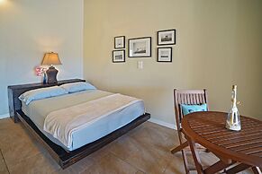 Two Sandals – A Boutique Hotel