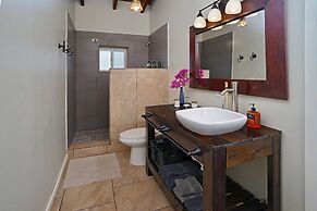 Two Sandals – A Boutique Hotel