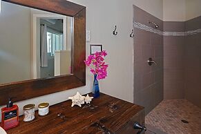 Two Sandals – A Boutique Hotel