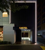 E Hotel Higashi Shinjuku
