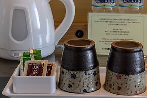 E Hotel Higashi Shinjuku