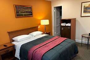 Howard Johnson by Wyndham Ridgecrest, CA