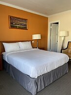 Howard Johnson by Wyndham Ridgecrest, CA