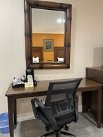 Howard Johnson by Wyndham Ridgecrest, CA