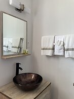 Howard Johnson by Wyndham Ridgecrest, CA