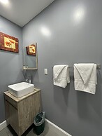 Howard Johnson by Wyndham Ridgecrest, CA