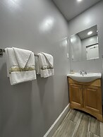 Howard Johnson by Wyndham Ridgecrest, CA