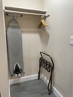 Howard Johnson by Wyndham Ridgecrest, CA